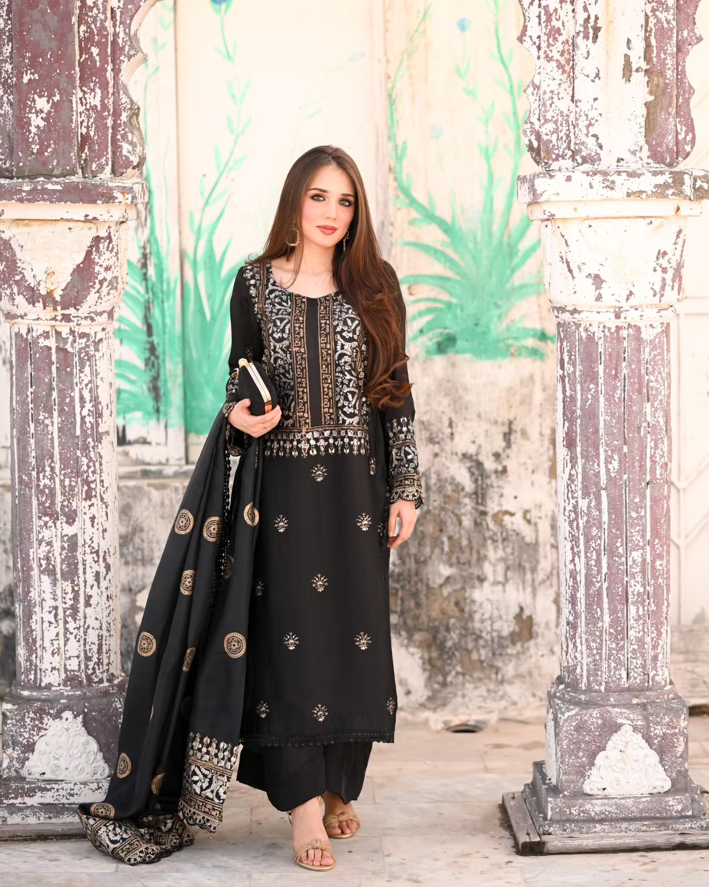 Black Silk - Image 3